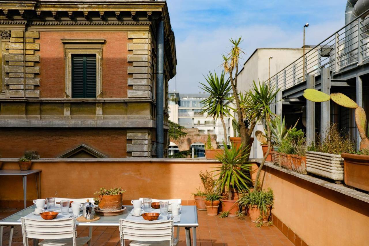 Spacious Apartment With Big Terrace At Colosseum Roma Ngoại thất bức ảnh