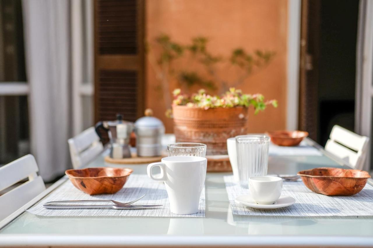 Spacious Apartment With Big Terrace At Colosseum Roma Ngoại thất bức ảnh