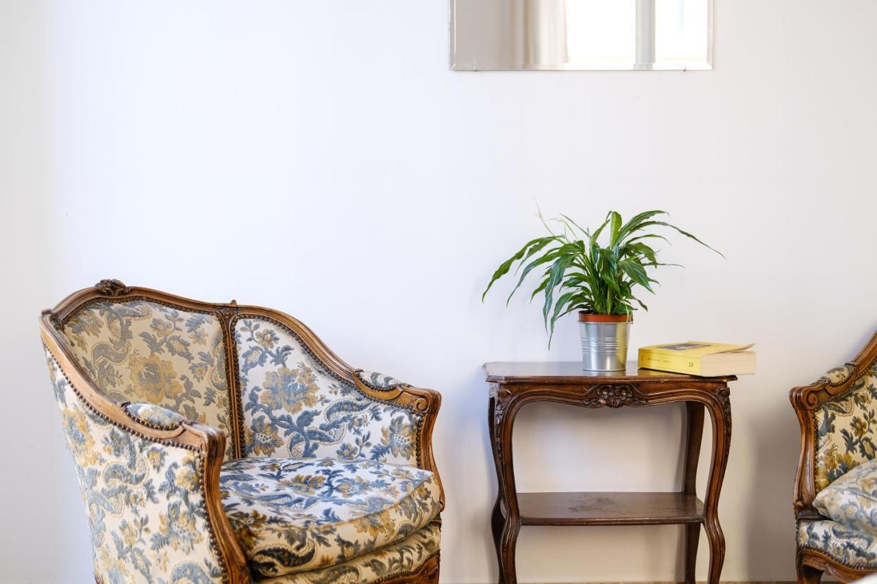 Spacious Apartment With Big Terrace At Colosseum Roma Ngoại thất bức ảnh